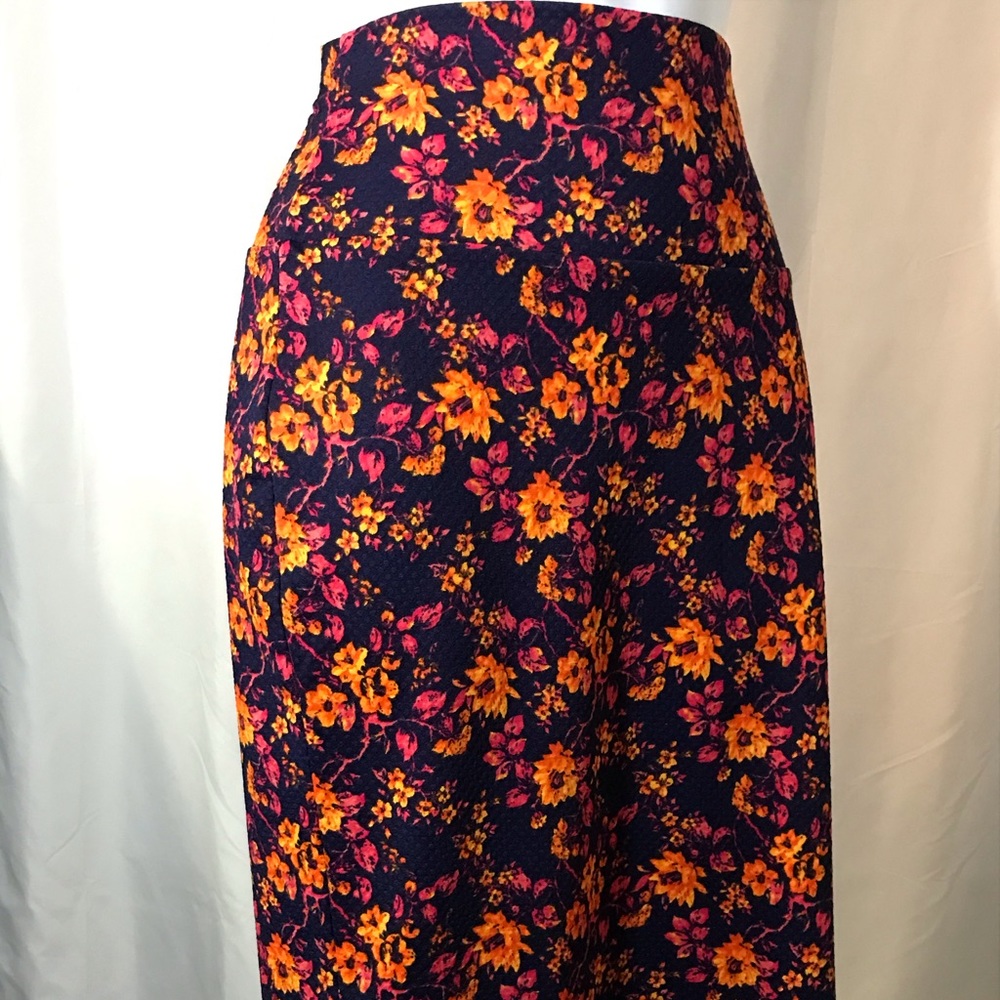 LuLaRoe Cassie Pencil Skirt Sophisticated Floral S